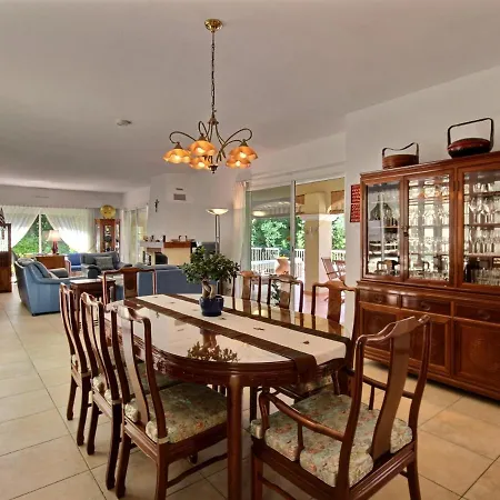 Villa Bois Dore *